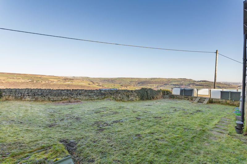 The Long Causeway Brearley